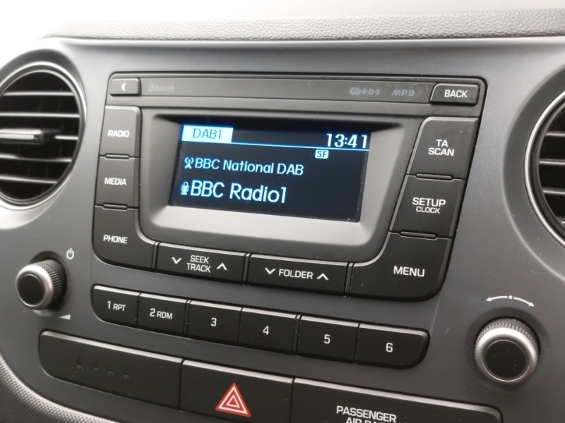 Used Hyundai i10 2017 for sale - 77736352: Photo 10