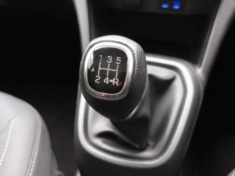 Used Hyundai i10 2017 for sale - 77736352: Photo 13