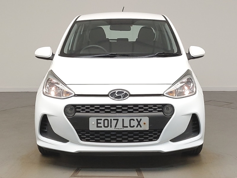 Used Hyundai i10 2017 for sale - 77736352: Photo 18