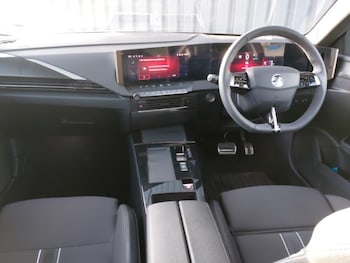 Used Vauxhall Astra 2024 for sale - 77433315: Photo