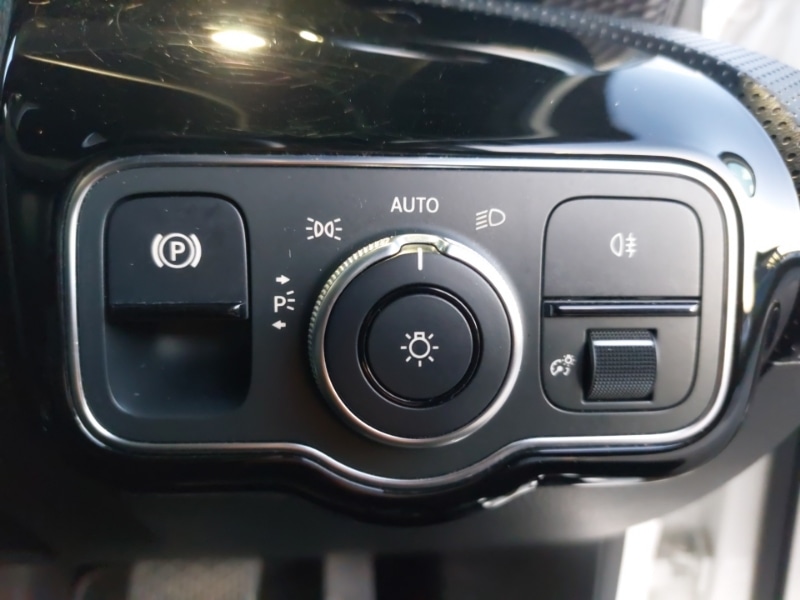 Used Mercedes-Benz A-Class 2019 for sale - 76925153: Photo 12