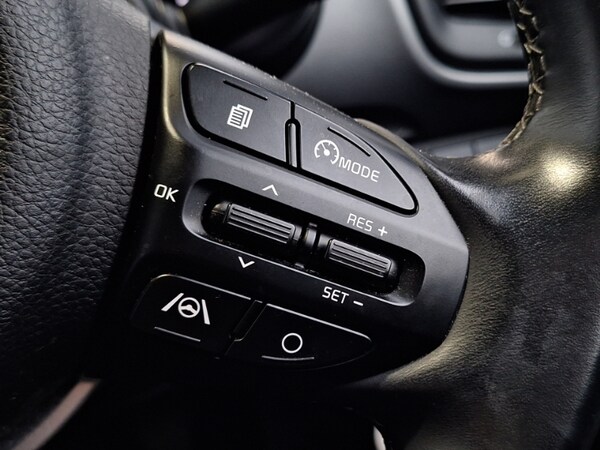 Used Kia Stonic 2023 for sale - 76238098: Photo 13