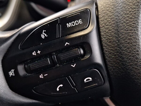Used Kia Stonic 2023 for sale - 76238098: Photo 14