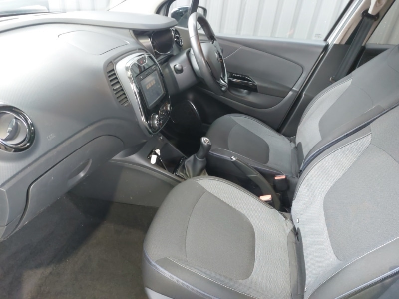 Used Renault Captur 2016 for sale - 77605790: Photo 5