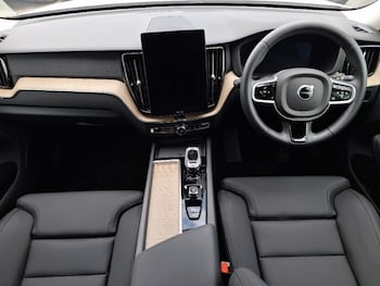 Used Volvo XC60 2025 for sale - 78933150: Photo