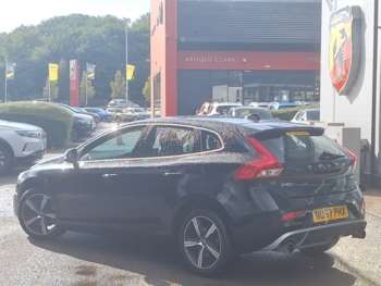 Used Volvo V40 2017 for sale - 75424408: Photo