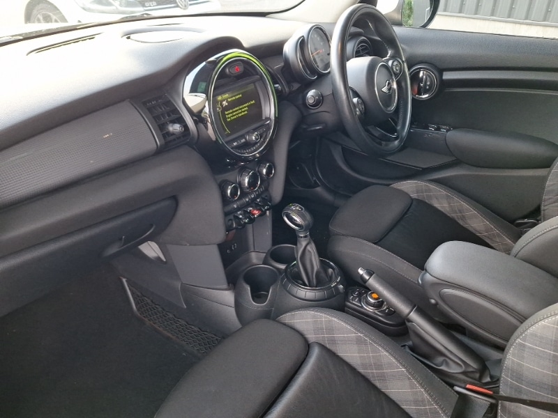 Used MINI Hatch 2017 for sale - 76387825: Photo 5