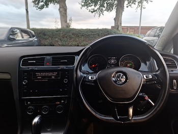 Used Volkswagen Golf 2020 for sale - 78354904: Photo