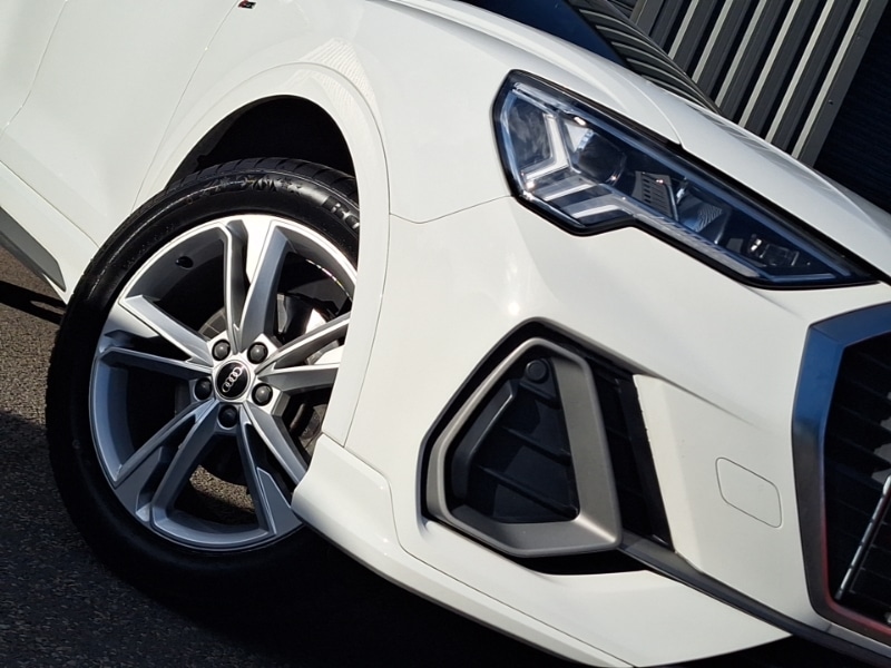 Used Audi Q3 2022 for sale - 76726465: Photo 9