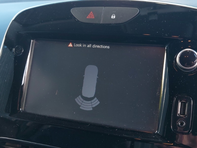 Used Renault Clio 2018 for sale - 76925162: Photo 14