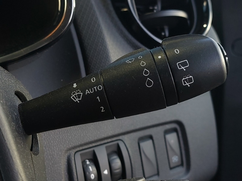 Used Renault Clio 2018 for sale - 76925162: Photo 16