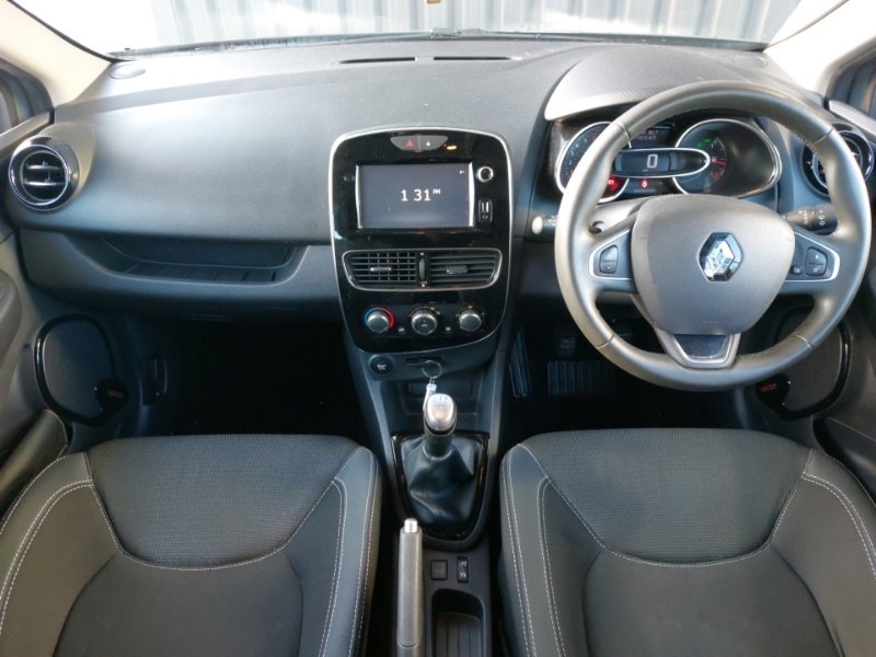 Used Renault Clio 2018 for sale - 76925162: Photo 2