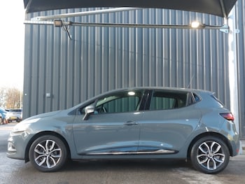 Used Renault Clio 2018 for sale - 76925162: Photo