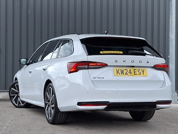 Used Skoda Octavia 2024 for sale - 78317862: Photo