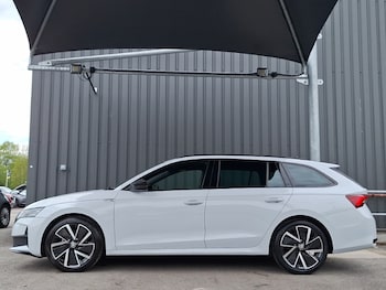 Used Skoda Octavia 2024 for sale - 78317862: Photo