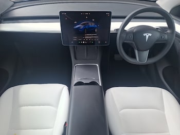 Used Tesla Model Y 2023 for sale - 79101131: Photo