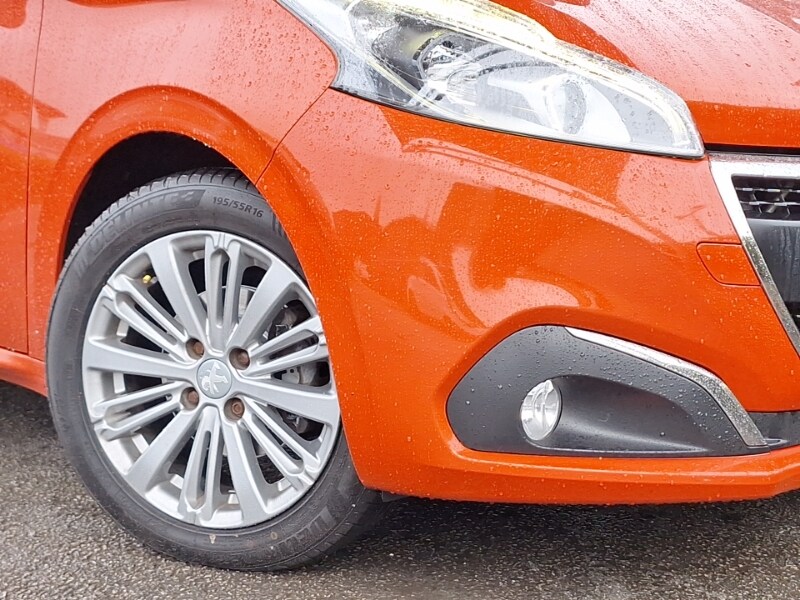 Used Peugeot 208 2016 for sale - 77047253: Photo 9