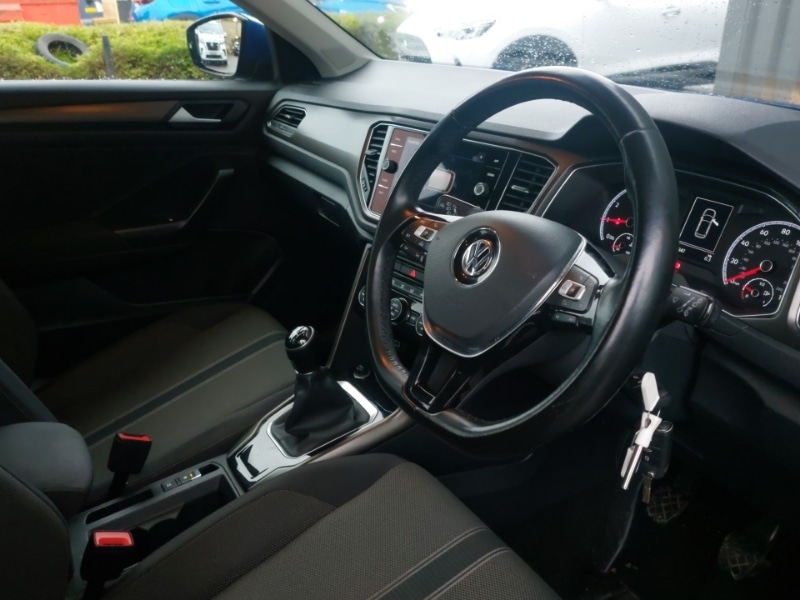 Used Volkswagen T-Roc 2018 for sale - 76983311: Photo 10