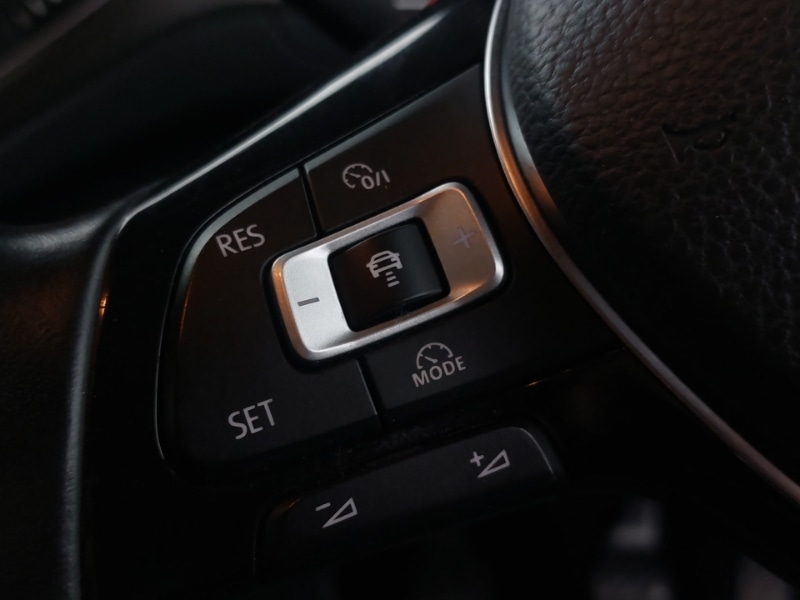 Used Volkswagen T-Roc 2018 for sale - 76983311: Photo 14