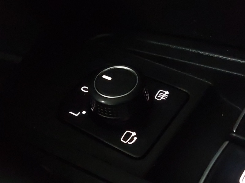 Used Volkswagen T-Roc 2018 for sale - 76983311: Photo 17