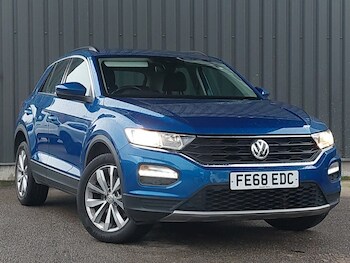 Used Volkswagen T-Roc 2018 for sale - 76983311: Photo