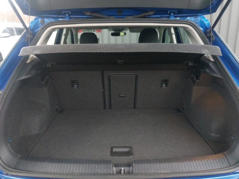 Used Volkswagen T-Roc 2018 for sale - 76983311: Photo 8