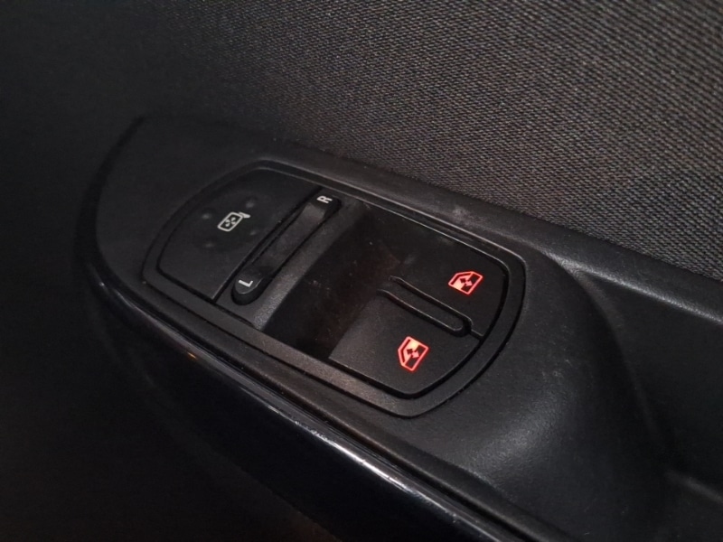 Used Vauxhall Corsa 2018 for sale - 76707902: Photo 19