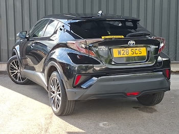 Used Toyota C-HR 2018 for sale - 79153249: Photo