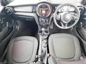 Used MINI Cooper 2019 for sale - 78700424: Photo