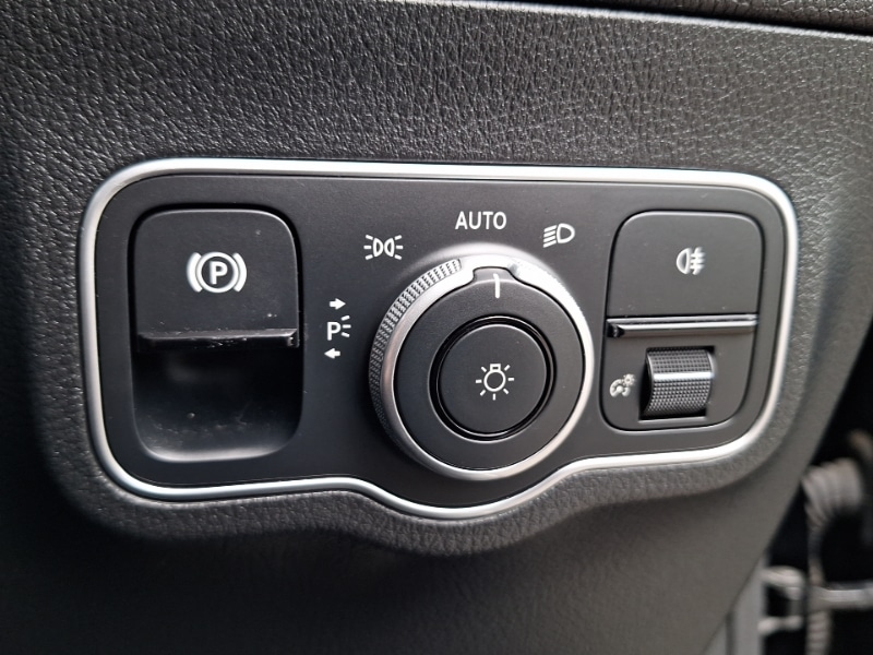 Used Mercedes-Benz GLA 2024 for sale - 76121081: Photo 12