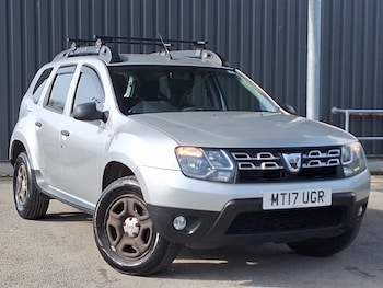 Used Dacia Duster 2017 for sale - 77947876: Photo