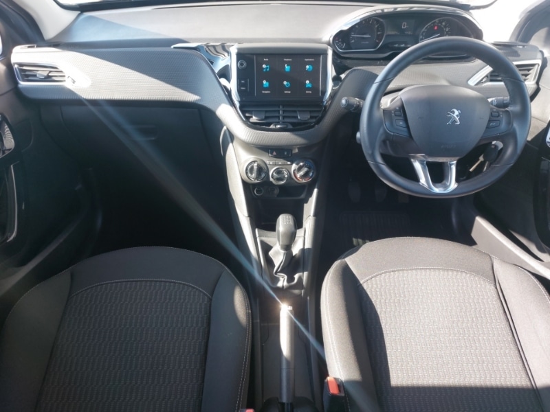 Used Peugeot 208 2018 for sale - 77750873: Photo 2