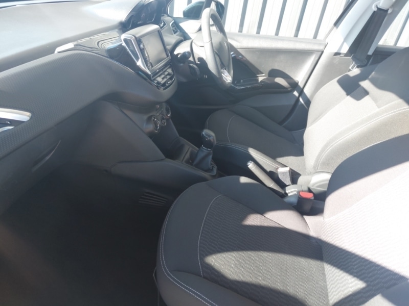 Used Peugeot 208 2018 for sale - 77750873: Photo 5