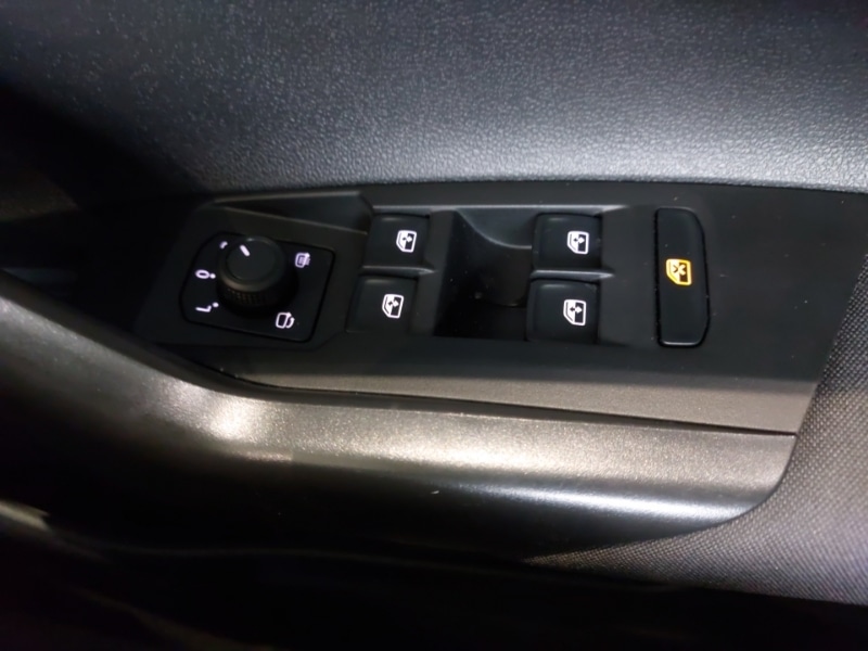 Used Volkswagen Polo 2023 for sale - 76483928: Photo 18