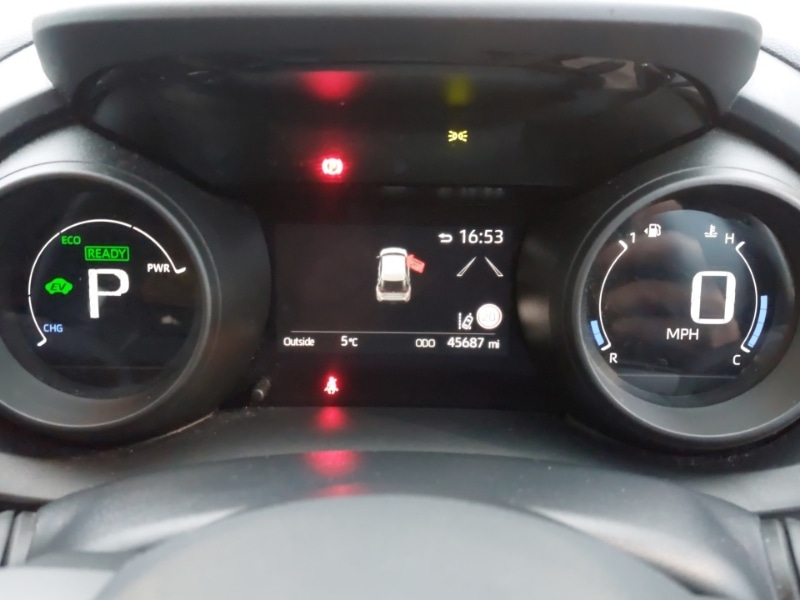 Used Toyota Yaris Cross 2023 for sale - 77610988: Photo 19