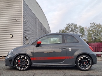 Used Abarth 595 2019 for sale - 76928551: Photo
