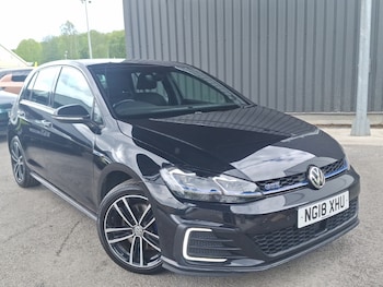 Used Volkswagen Golf 2018 for sale - 78522592: Photo