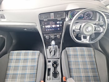 Used Volkswagen Golf 2018 for sale - 78522592: Photo