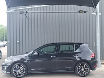 Used Volkswagen Golf 2018 for sale - 78522592: Photo