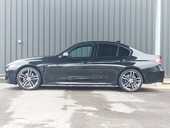 Used BMW 3 Series 2018 for sale - 77595974: Photo