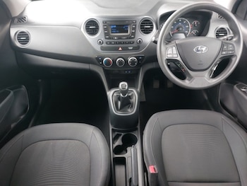 Used Hyundai i10 2017 for sale - 78243474: Photo