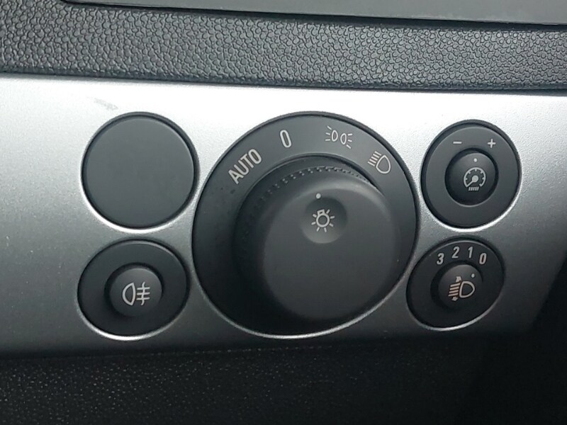 Used Vauxhall Astra 2010 for sale - 78013104: Photo 17