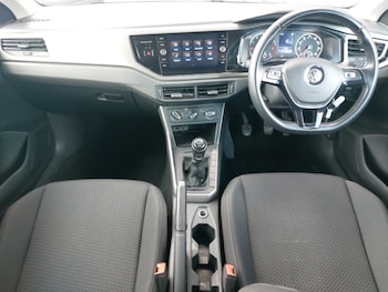 Used Volkswagen Polo 2018 for sale - 78511122: Photo