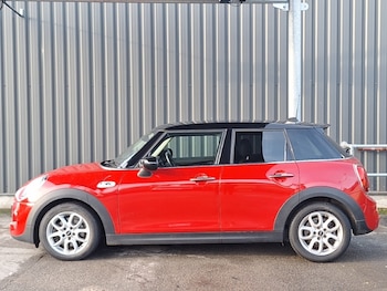 Used MINI Hatch 2019 for sale - 77024587: Photo