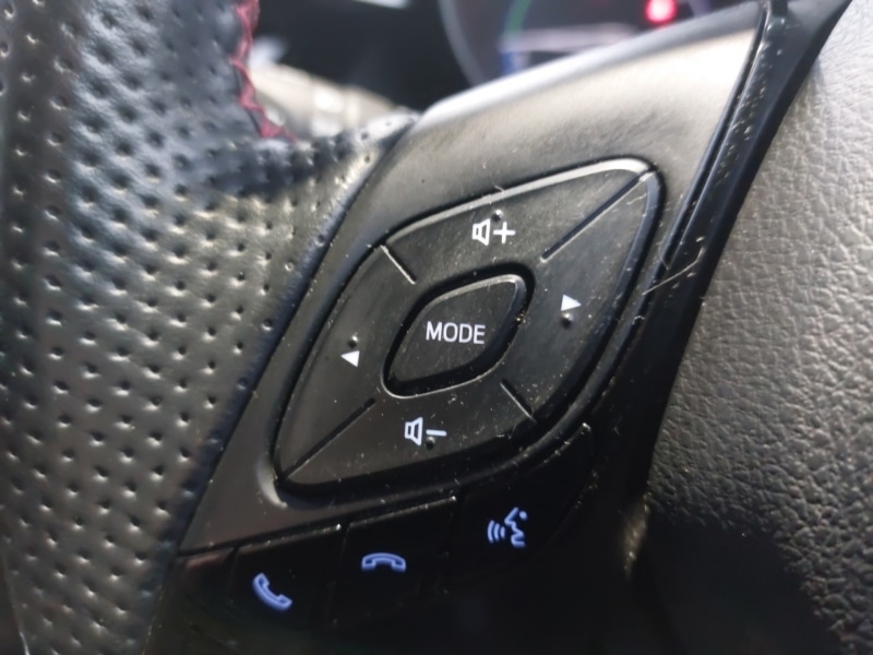 Used Toyota C-HR 2023 for sale - 77873756: Photo 14