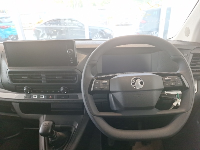 Used Vauxhall Vivaro 2024 for sale - 76183540: Photo 2