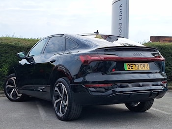 Used Audi Q8 2024 for sale - 78460423: Photo