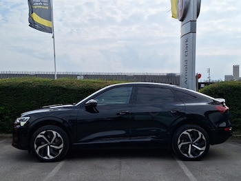 Used Audi Q8 2024 for sale - 78460423: Photo