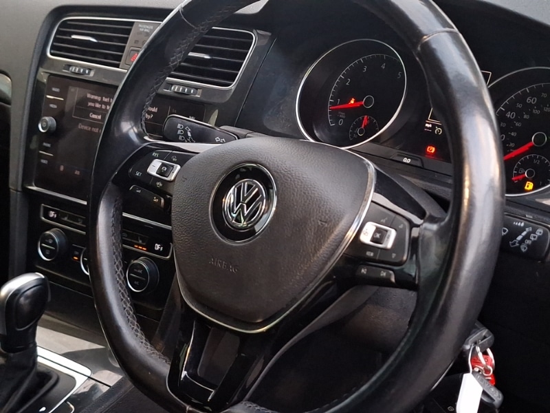Used Volkswagen Golf 2020 for sale - 77595970: Photo 11