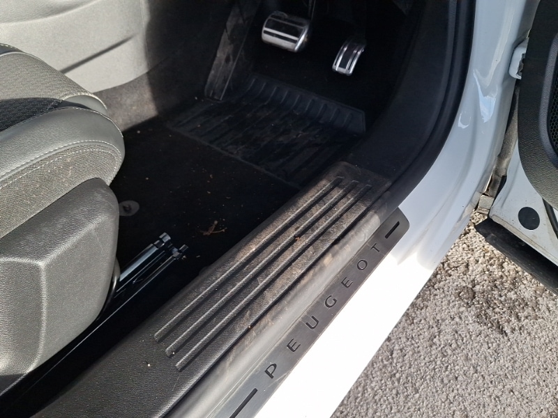 Used Peugeot 2008 2023 for sale - 77004332: Photo 16